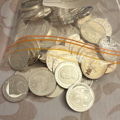 Lot 2002 bis - 18, (925)