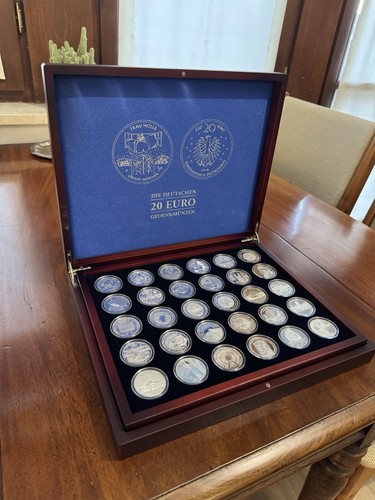 60x euro gedenkmünzen - 60x,